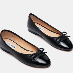 Steve Madden Ellison Black Leather Ballet Flat